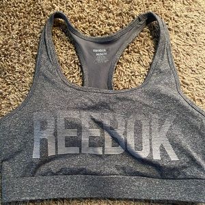 Reebok Womens size medium sports bra